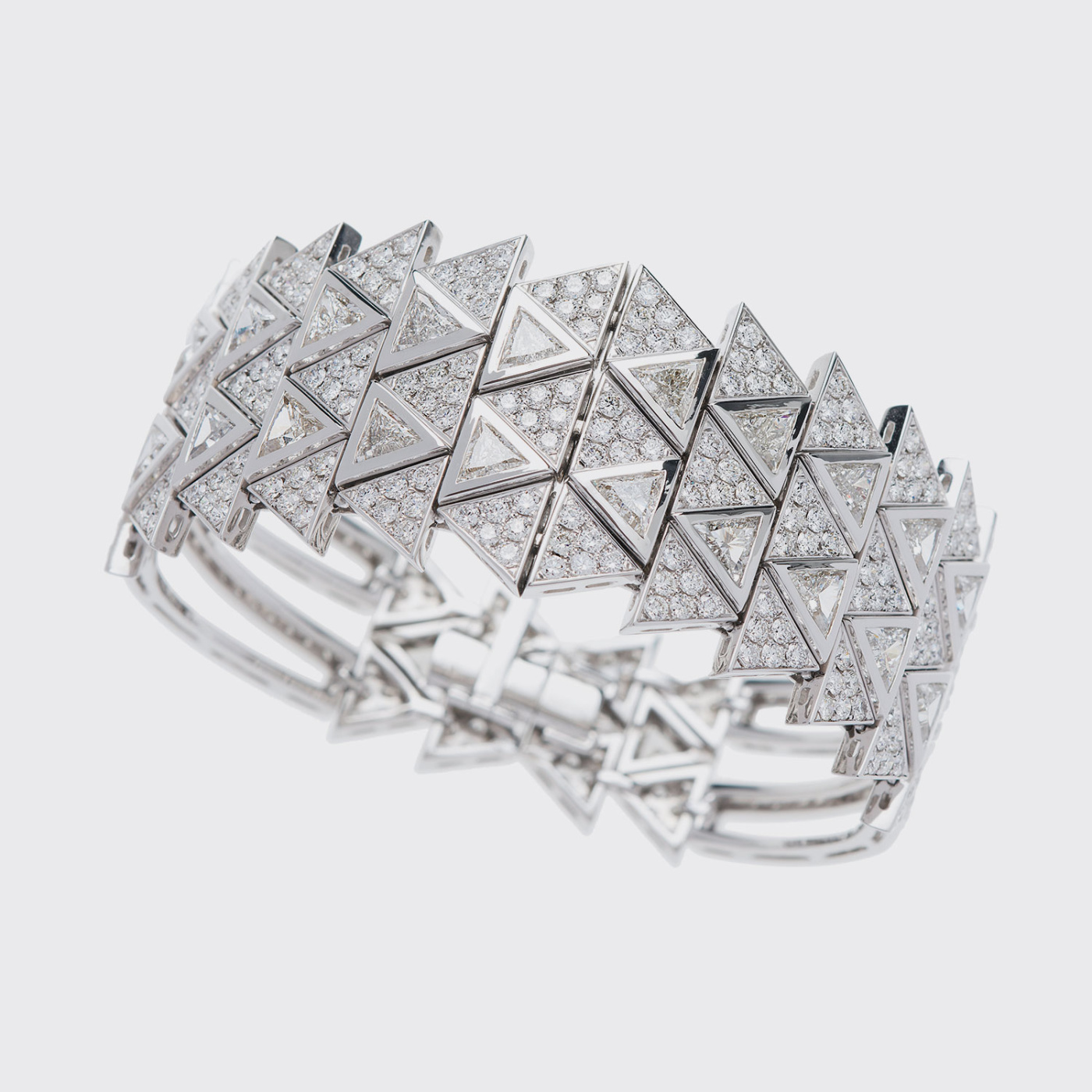 White gold cuff bracelet with white trillion diamonds