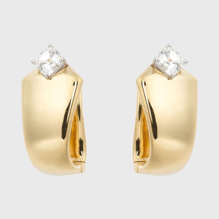 Yellow gold small earrings with asscher cut white diamond