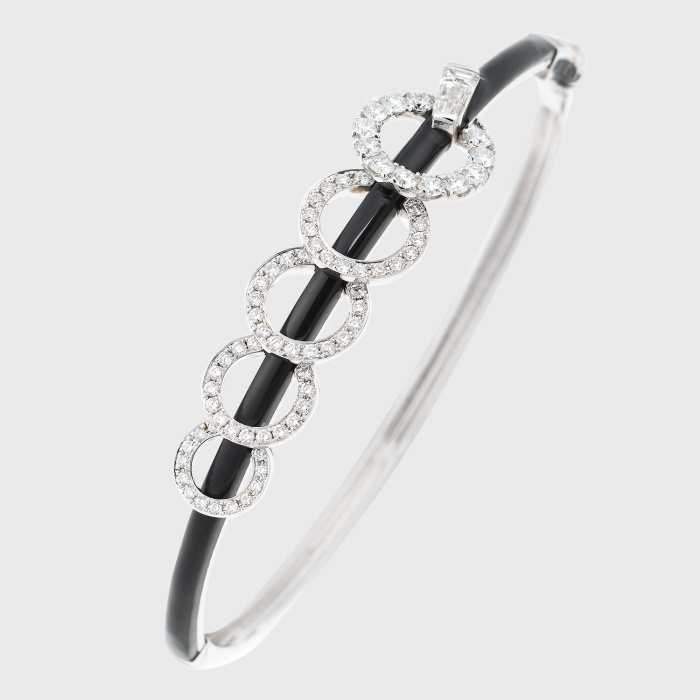 White gold bracelet with white diamonds and black enamel