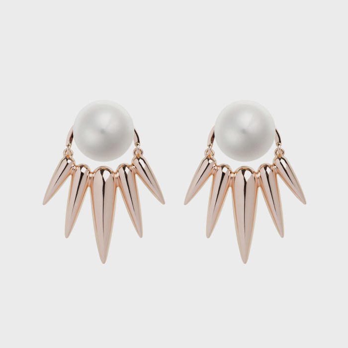 Rose gold earrings with white pearl studs
