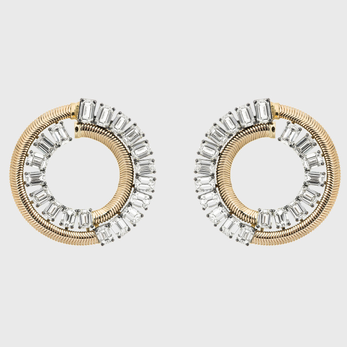 Yellow gold chain hoop earrings with emerald cut white diamonds