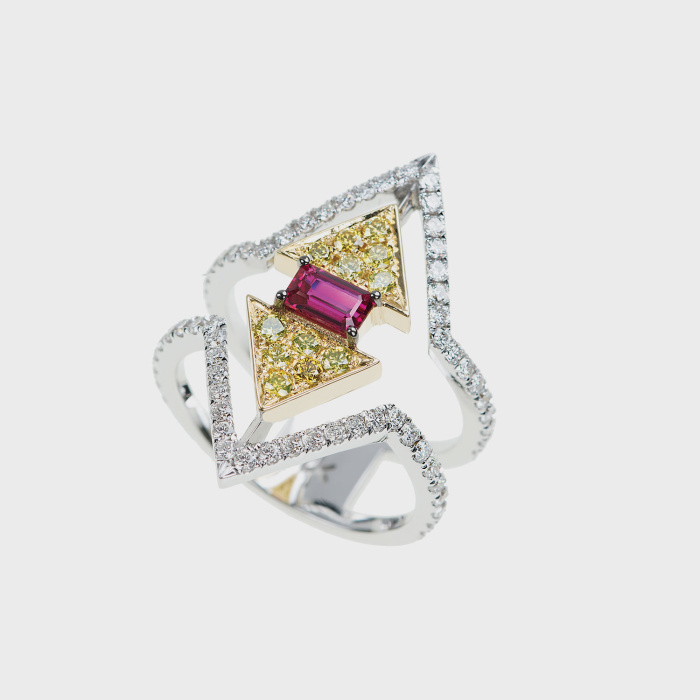 White gold ring with white diamonds, yellow diamonds and ruby
