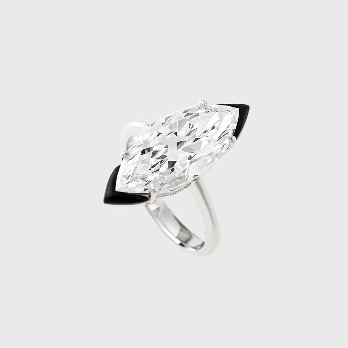 White gold ring with white diamond marquise and black enamel