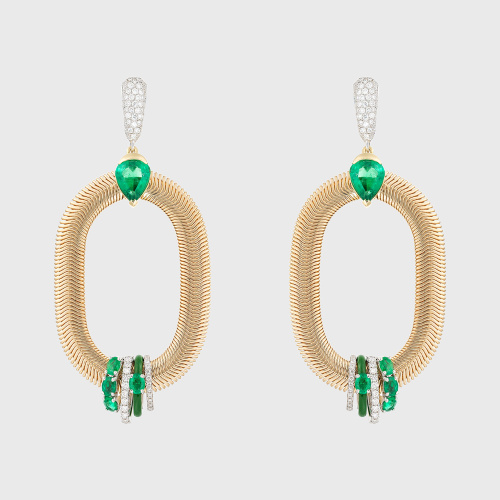 Yellow gold chain earrings with pear shape emeralds and white diamonds