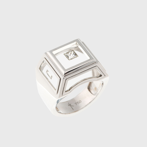 White gold ring with white diamonds and translucent enamel