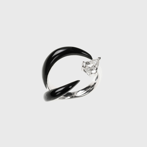 White gold ring with trillion white diamond and black enamel