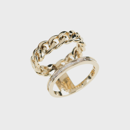 Yellow gold ring with white diamond baguettes