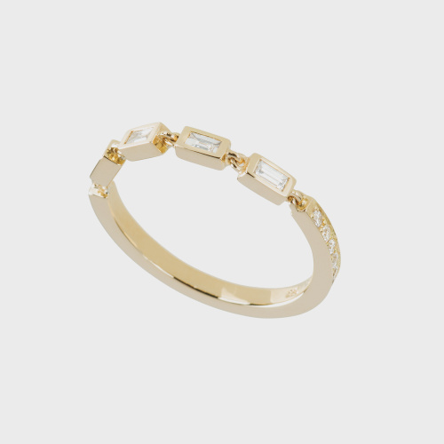 Yellow gold band ring with white diamonds